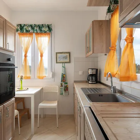 Luxury Πανσιόν Νικήτη